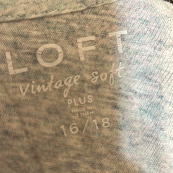 Women top - Picture 3 of 3